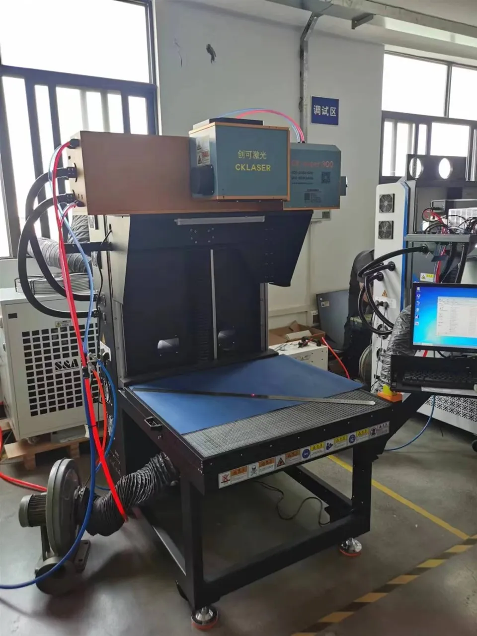 Super CO2 Laser Machine For Vinyl Label Stickers Cutting